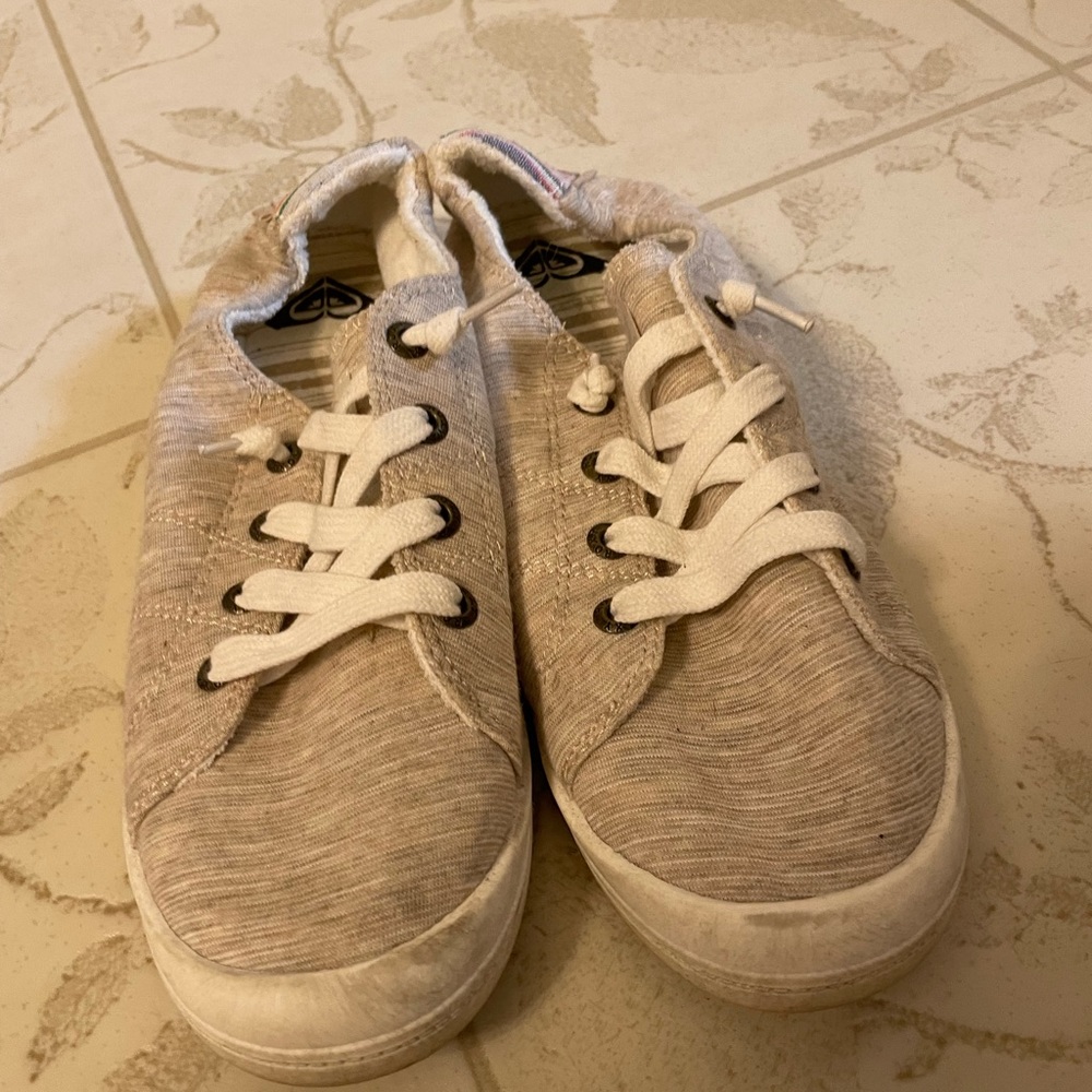 roxy slip on shoes